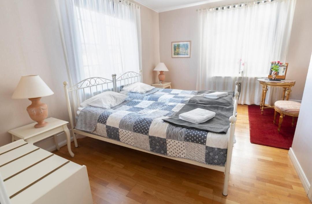 Motala Waerdshus Hostel Buitenkant foto